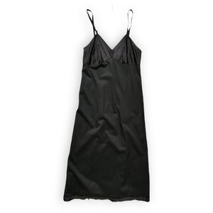 VANITY FAIR x VINTAGE Nylon slip dress Nightgown In black size 32